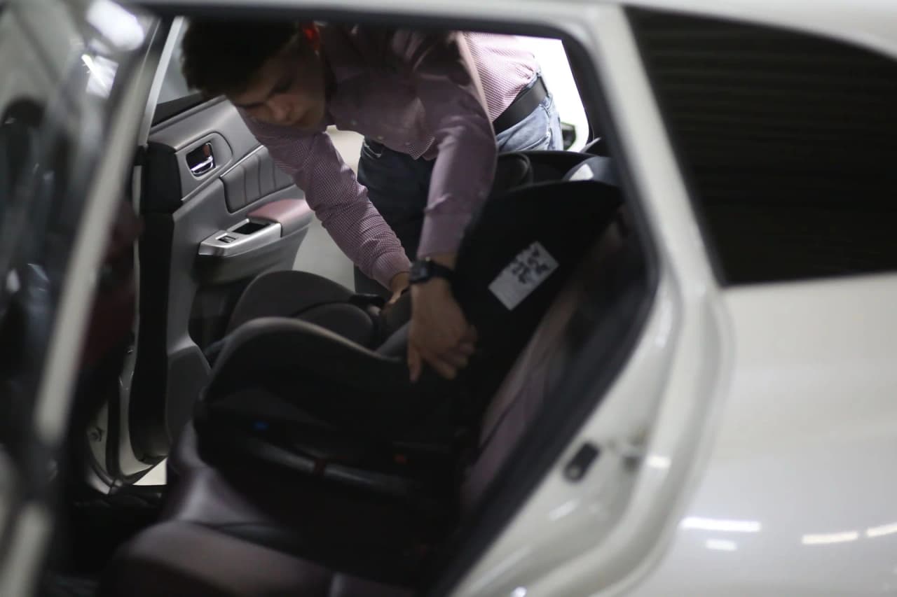 Установка детского кресла