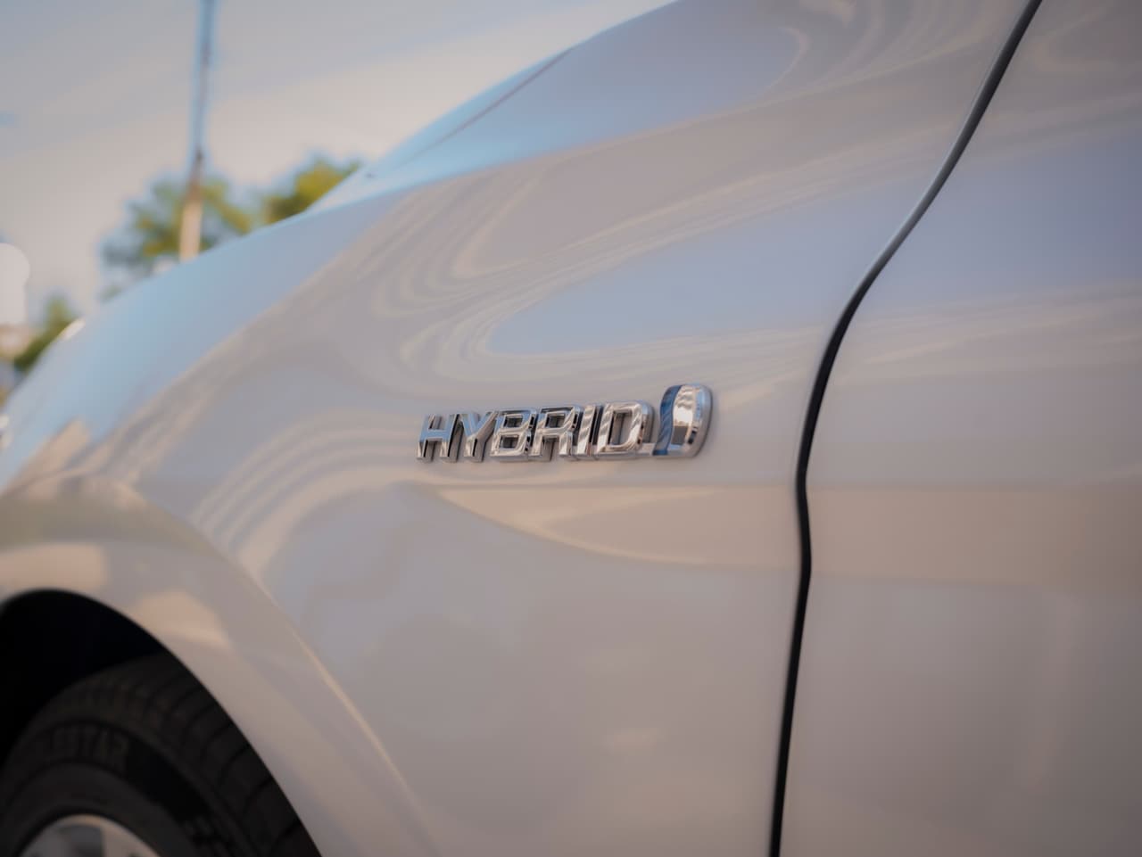 Toyota Camry Hybrid 3