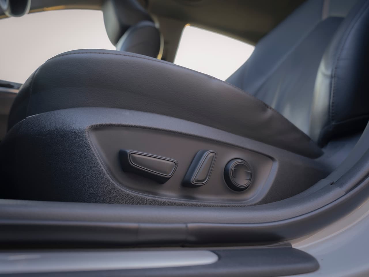 Toyota Camry Hybrid 9