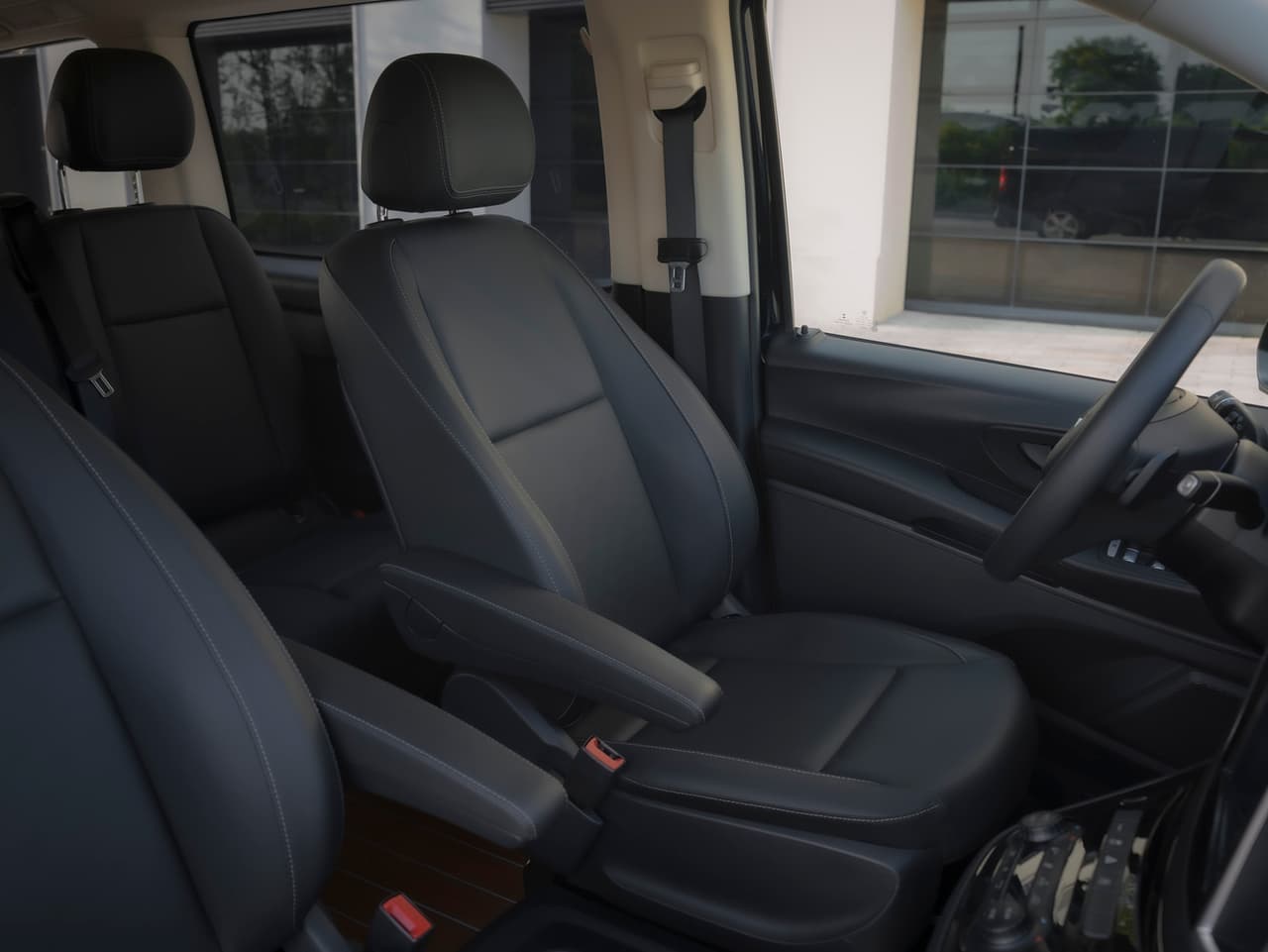 Mercedes-Benz Vito 9