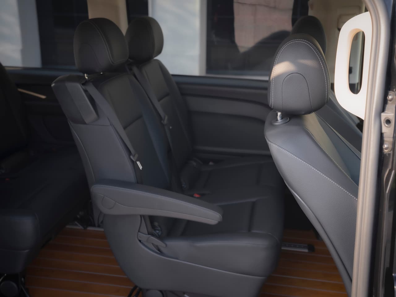 Mercedes-Benz Vito 8