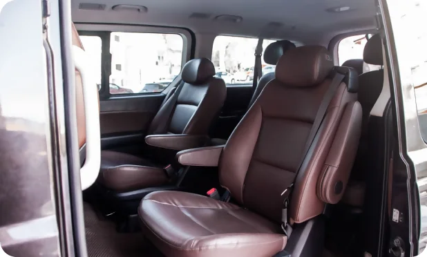 Салон автомобиля минивен