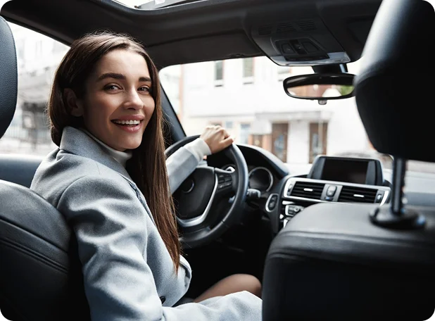 Девушка заключившая договор